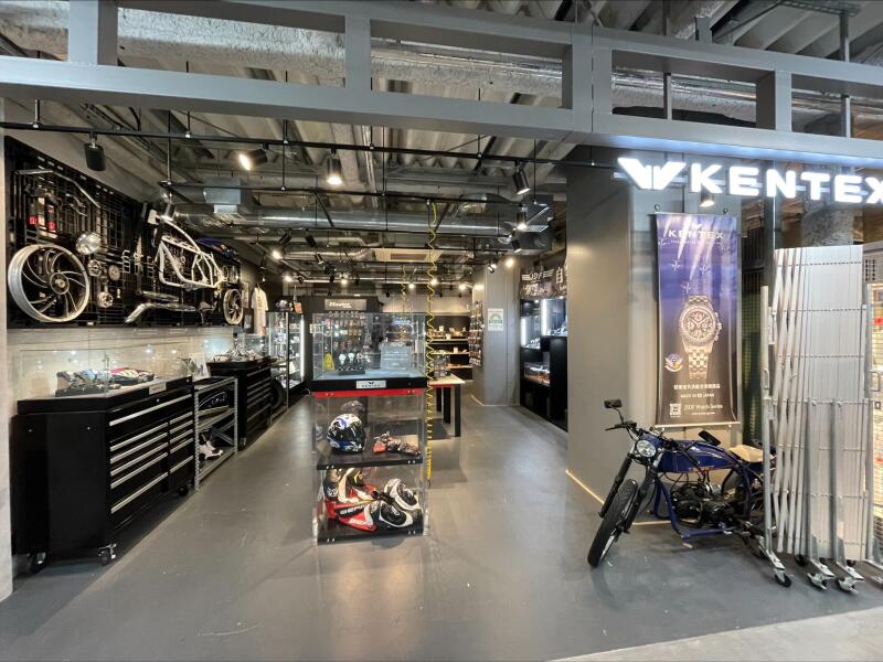 KENTEX BASE閉店のお知らせイメージ